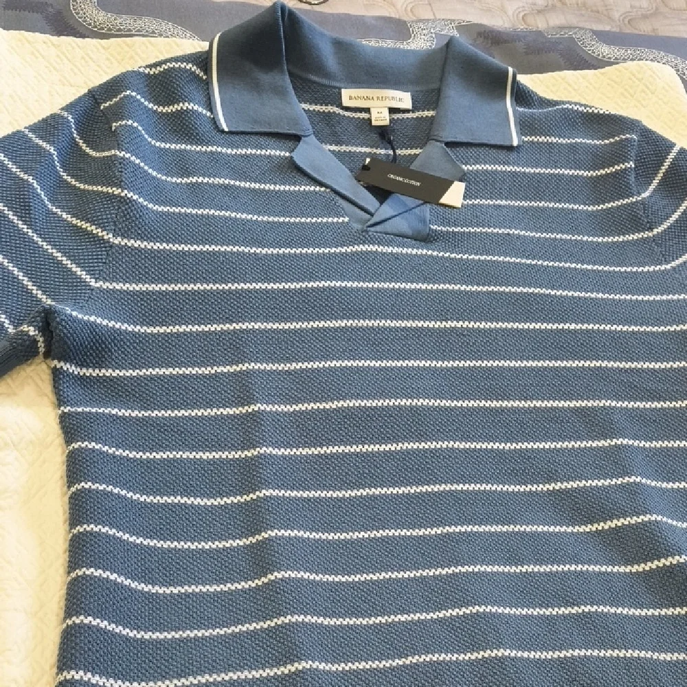 Banana Republic Texture Stripe 100% Organic Cotton Johnny Collar Polo